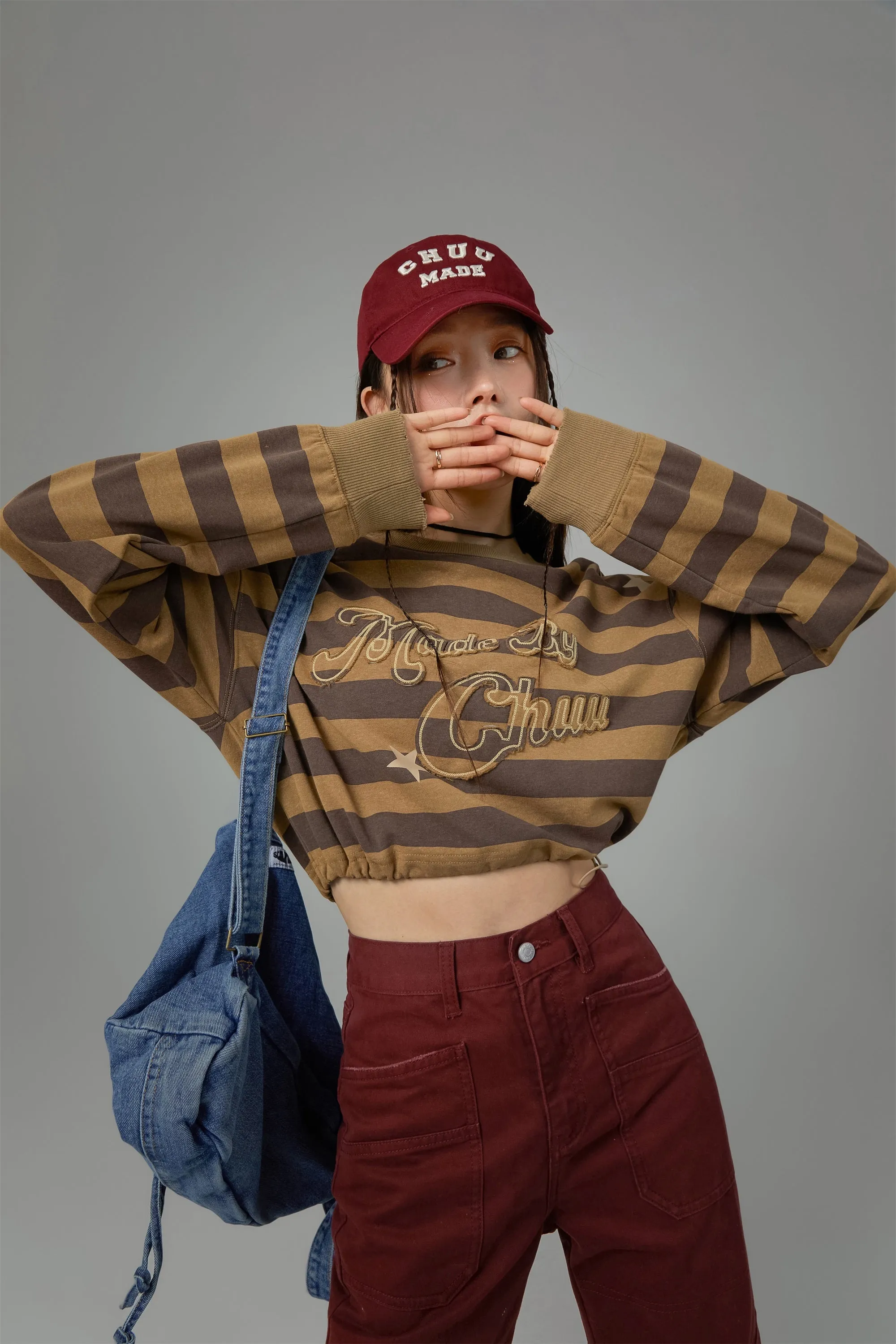 At My Best Gestreiftes Cropped Sweatshirt
