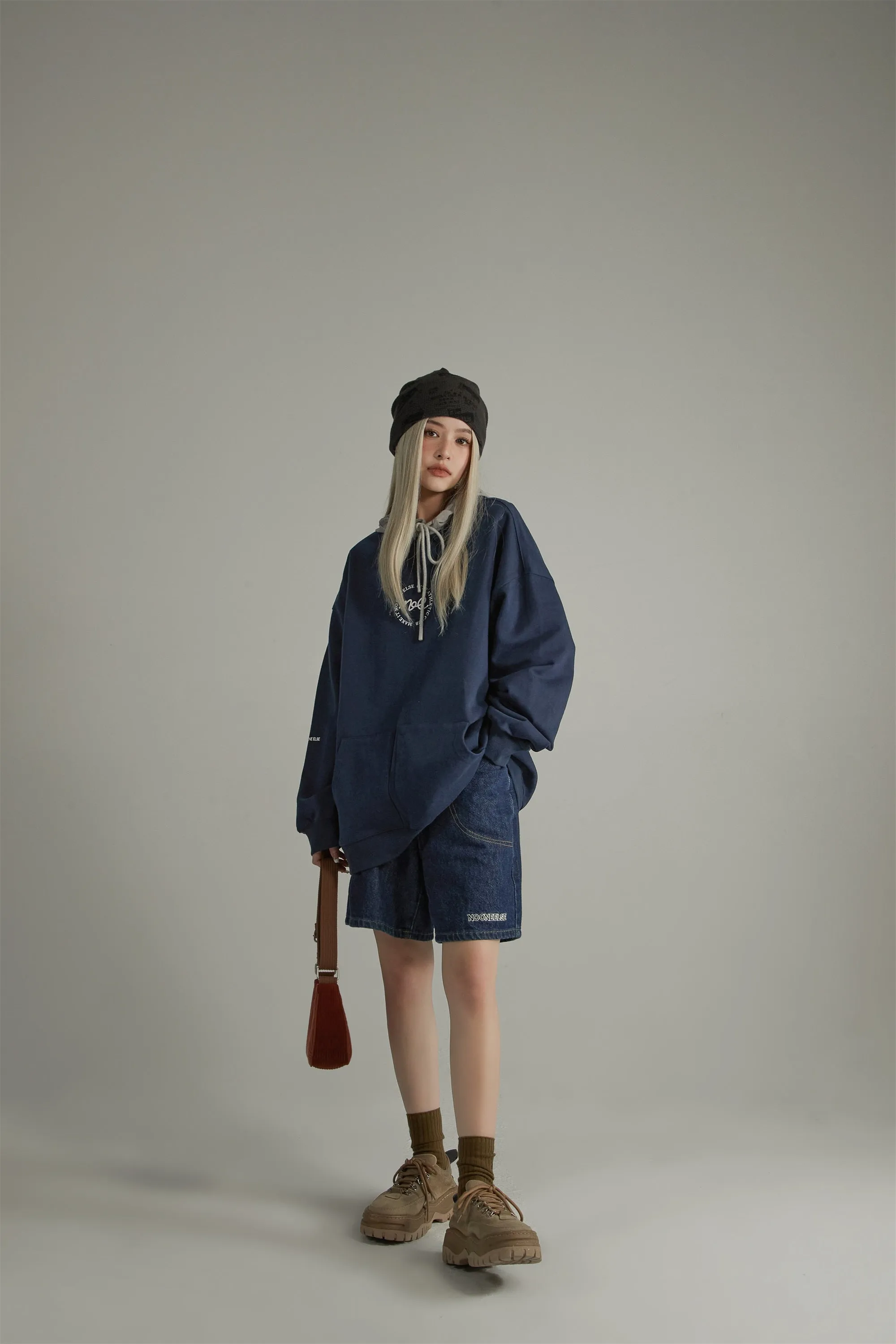 Athletic Club Sweatshirt mit lockerer Passform und Tasche