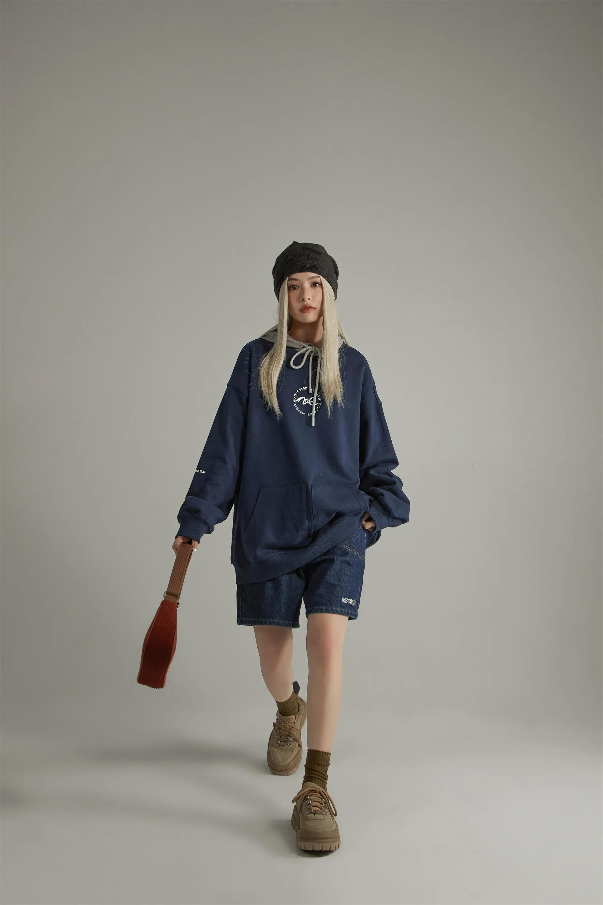 Athletic Club Sweatshirt mit lockerer Passform und Tasche