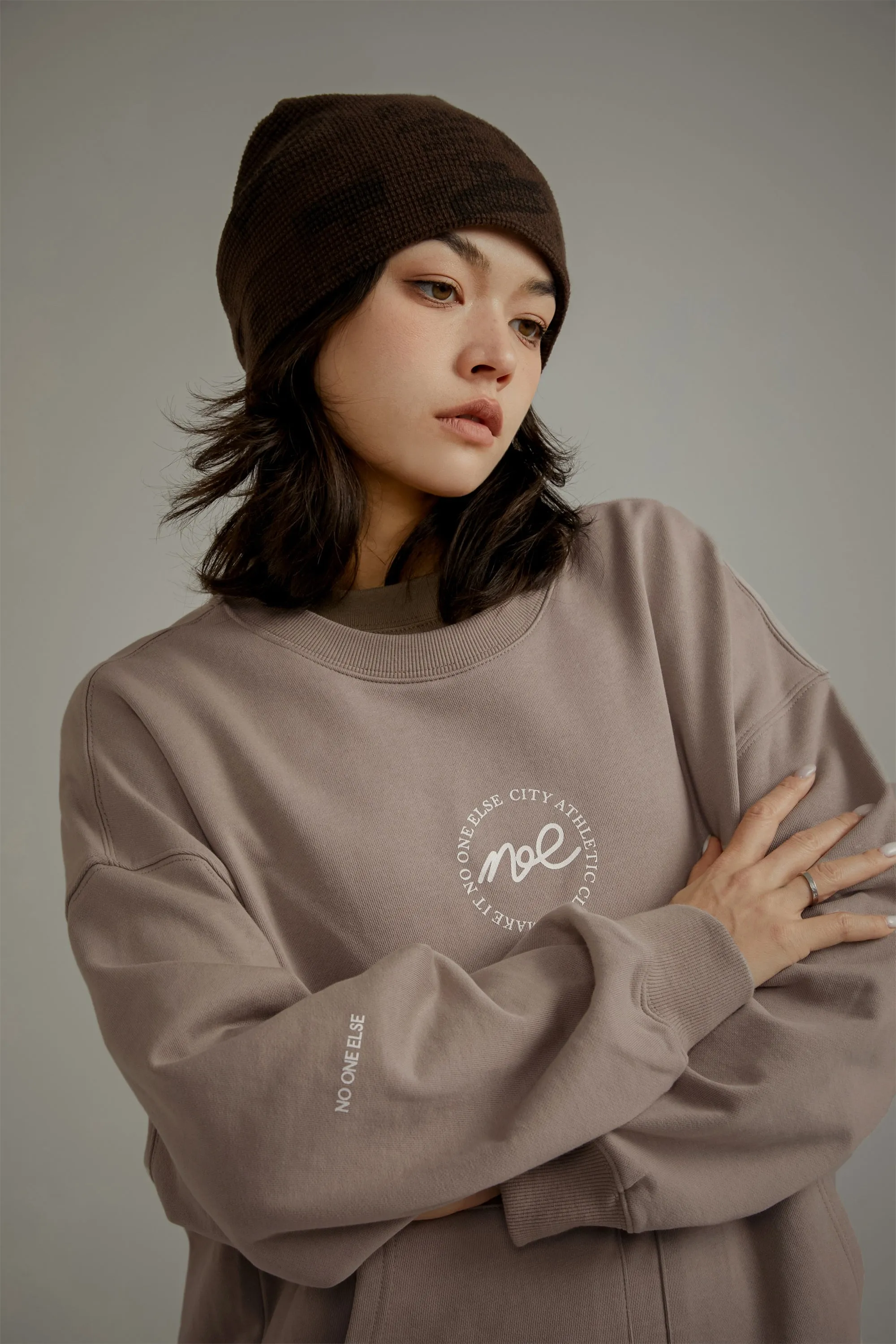 Athletic Club Sweatshirt mit lockerer Passform und Tasche
