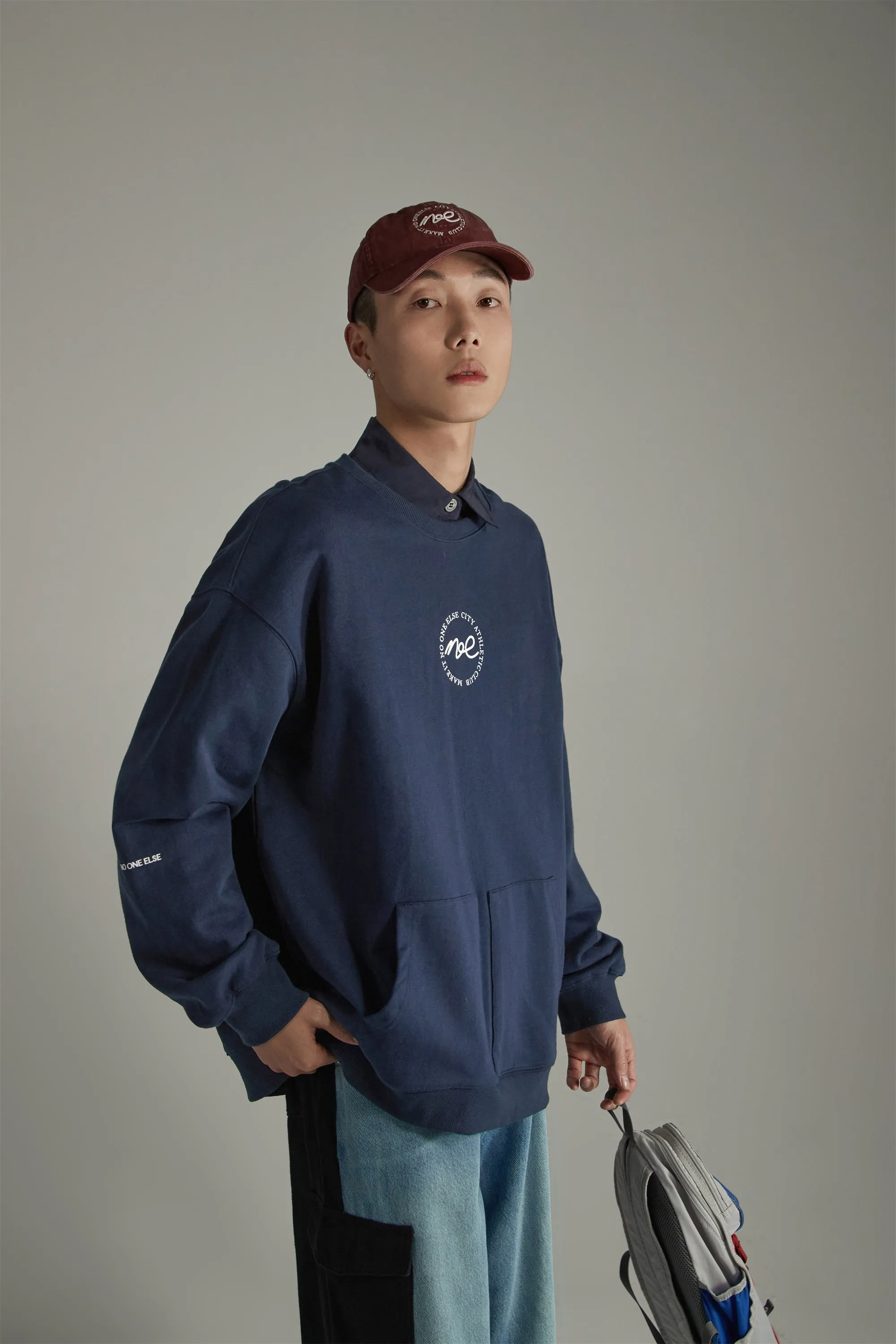 Athletic Club Sweatshirt mit lockerer Passform und Tasche