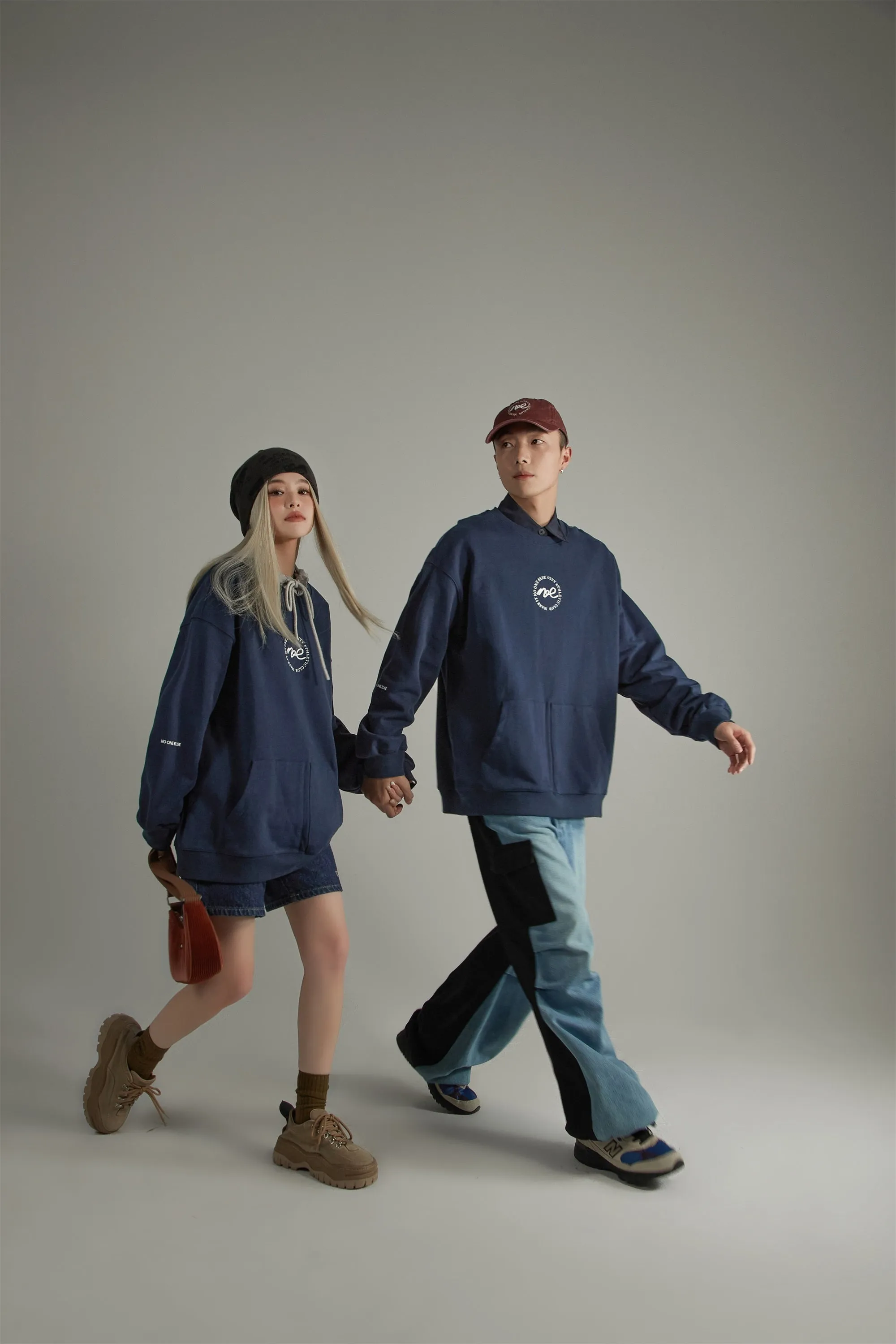 Athletic Club Sweatshirt mit lockerer Passform und Tasche