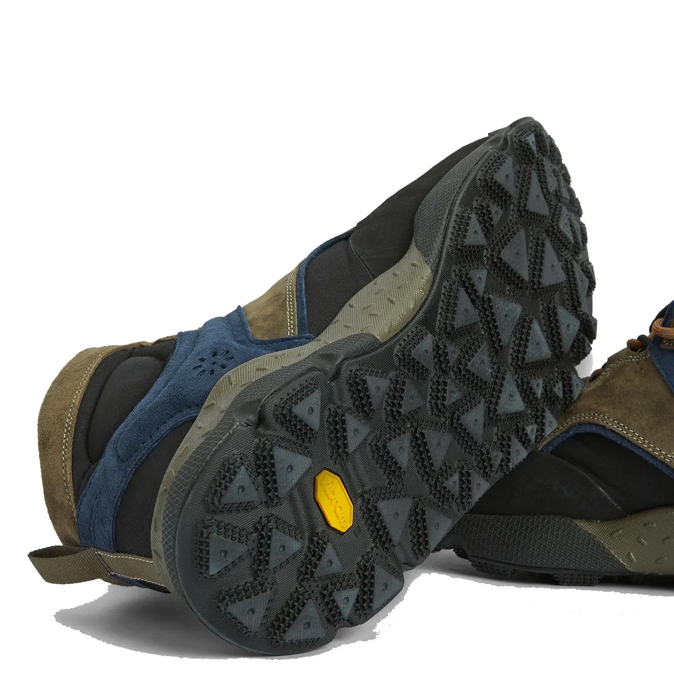 Barbour x Flower Mountain Mountain Back Country Trainer Mittelblau / Olive