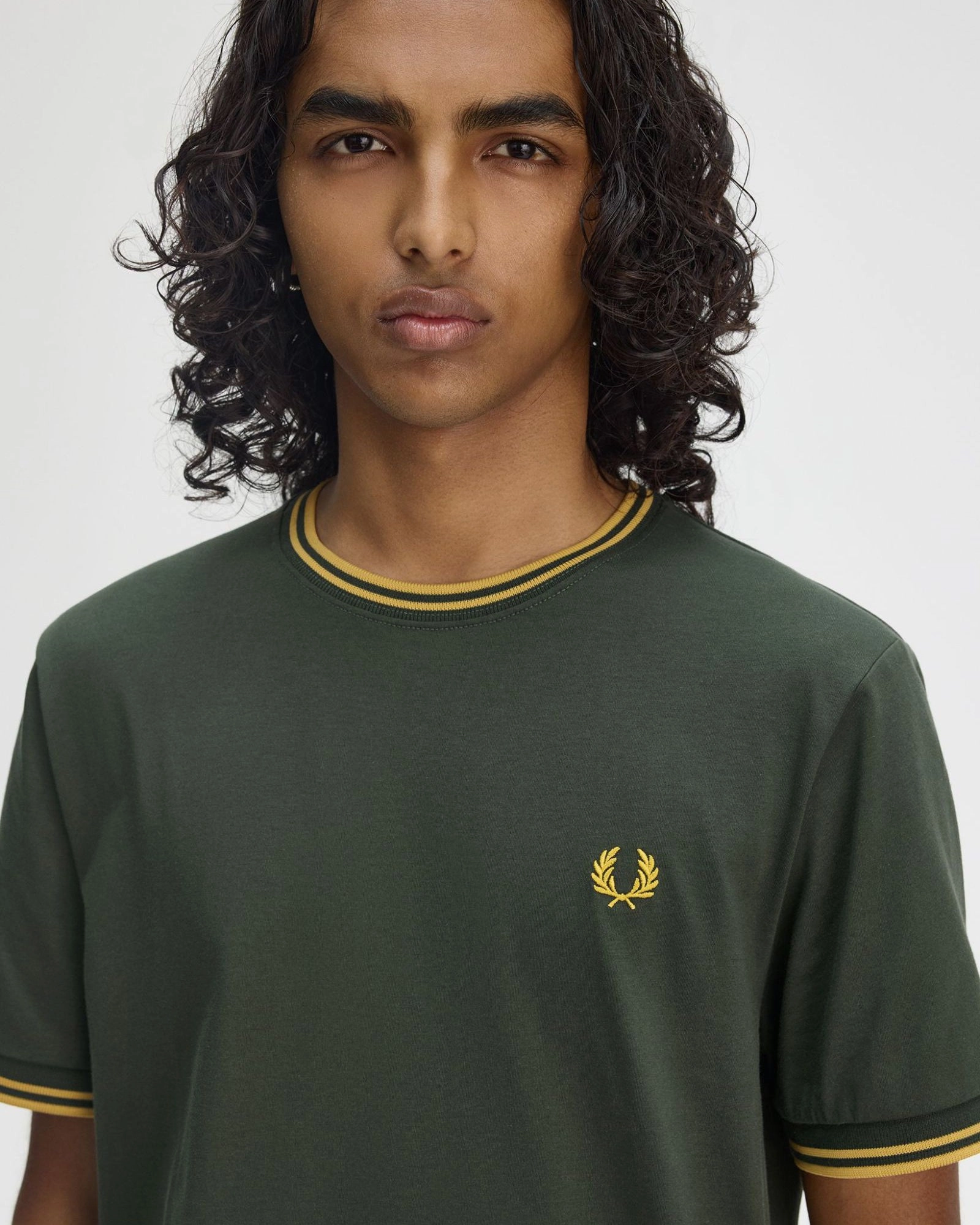 Fred Perry Twin Tipped T Shirt - Court Green / Honeycomb