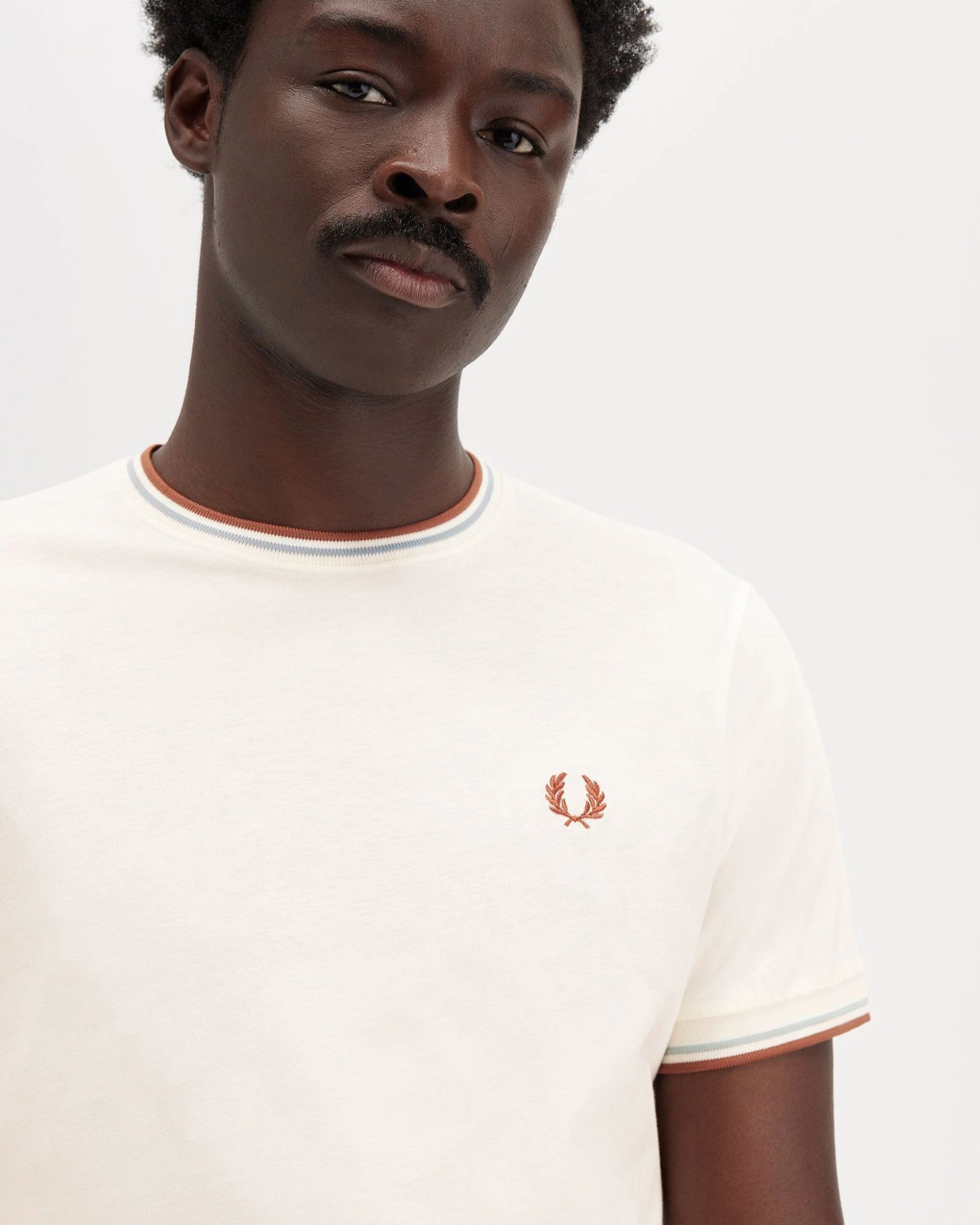 Fred Perry Twin Tipped T Shirt - Light Ecru / Silver Blue / Cinnamon