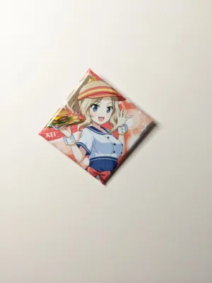 Kay Kei Girls und Panzer Quadratischer Dose-Abzeichen